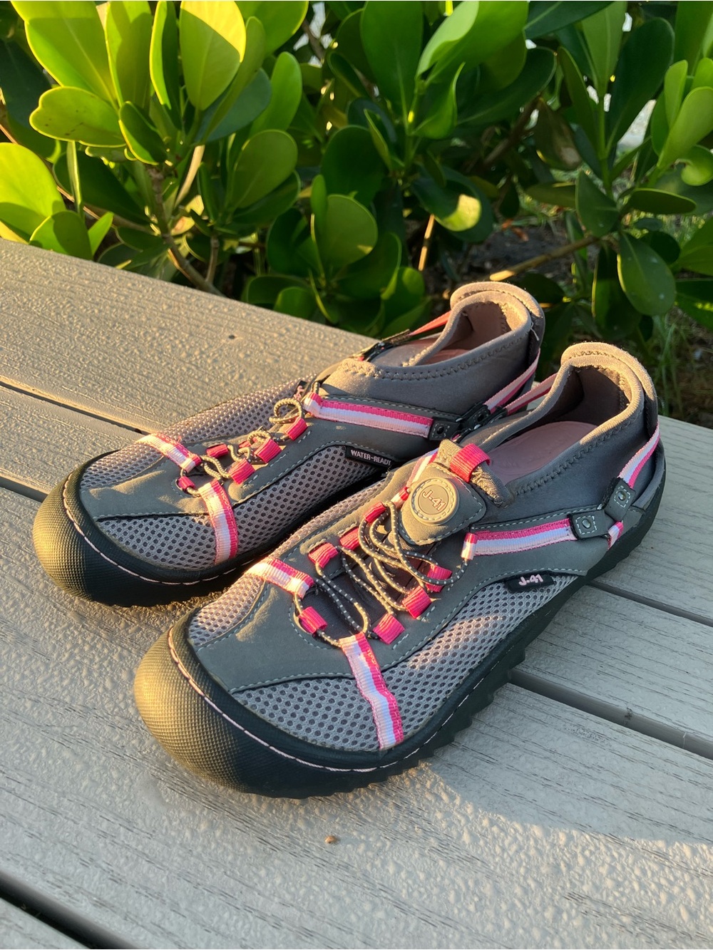 J41 TAHOE WOMENS SIZE
7 SPORT ADVENTURE WATER ready ATHLETIC
SHOES